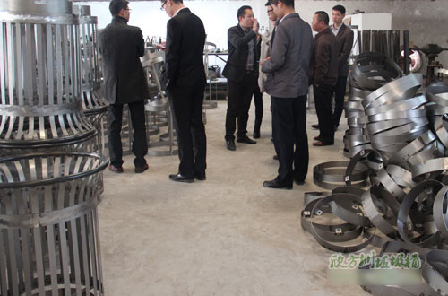 垃圾桶廠家更重視對網(wǎng)絡(luò)銷售平臺的維護(hù)