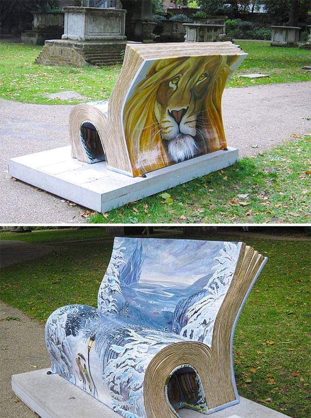 書本造型設(shè)計(jì)的創(chuàng)意戶外休閑椅，這個(gè)放動(dòng)物園再合適不過。