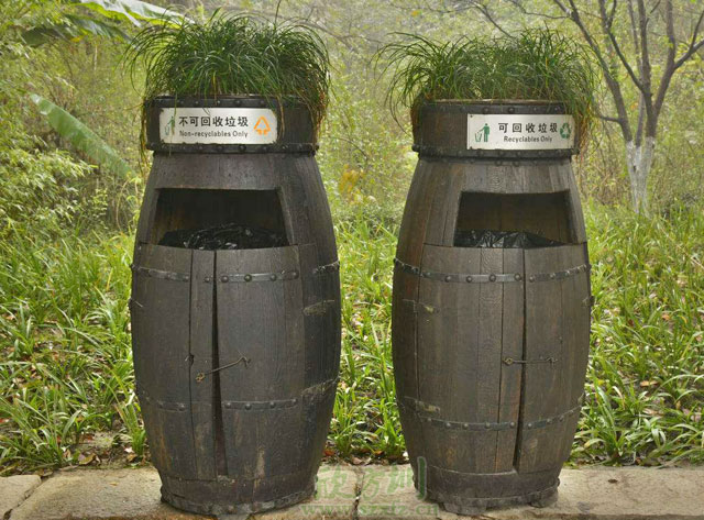 自發捐公園戶外垃圾桶體現全民環保意識提升